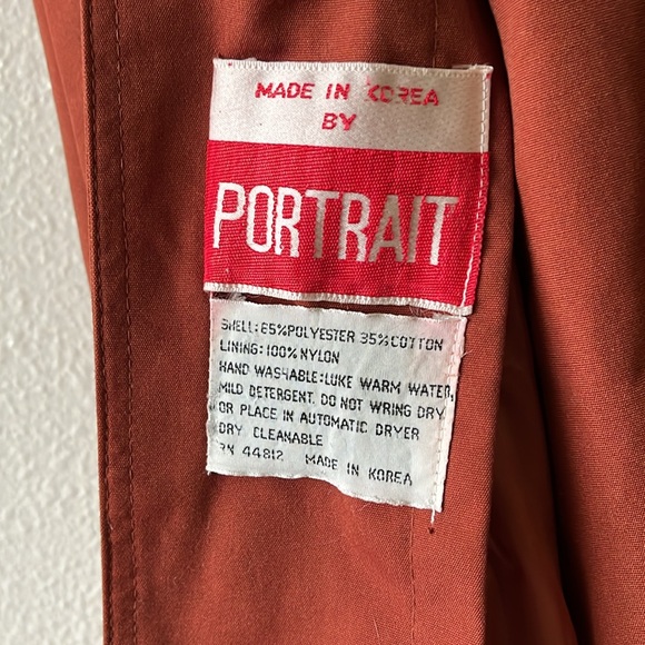 Portrait Vintage Trench Coat Burnt Orange Reddish Brown Measures Small - Picture 8 of 16